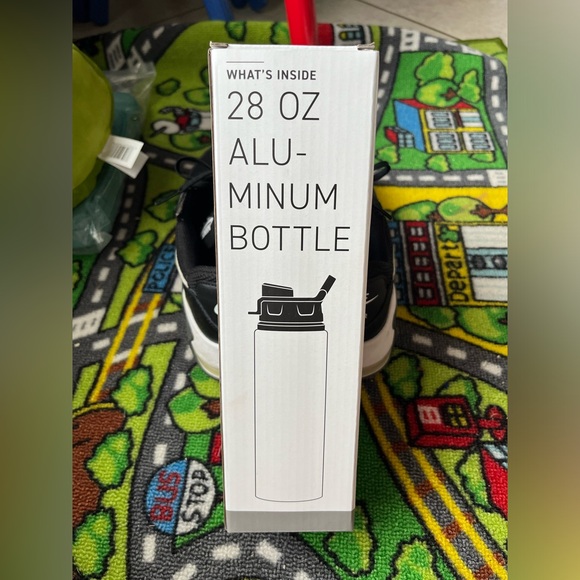 NIP Publix Aluminum Water Bottle - Picture 3 of 9
